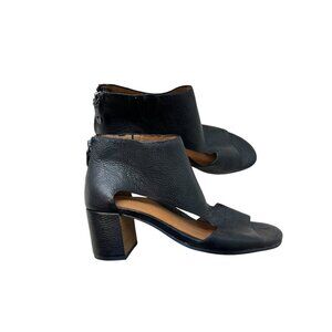 Gentle Souls Women’s Rohan Black Block Heels Peep Toe Leather Sandals Sz 9.5